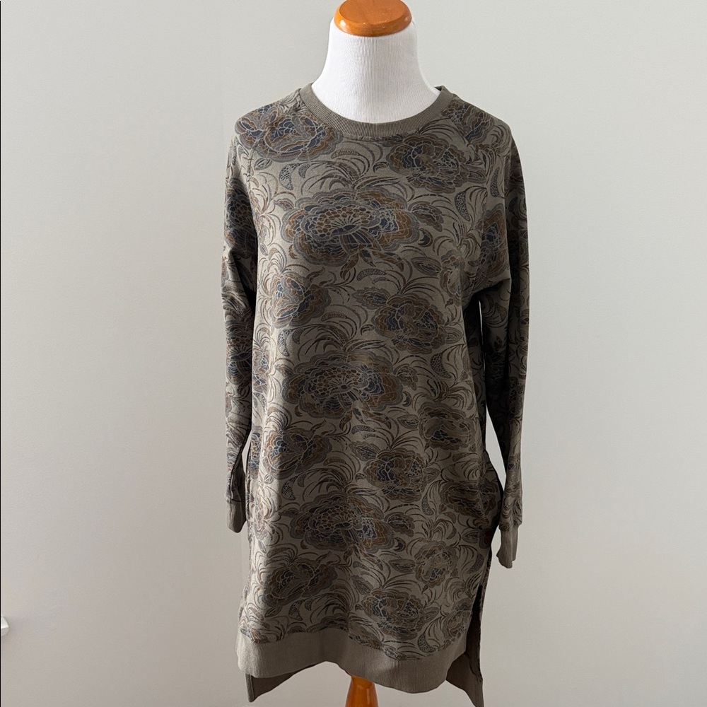 Renault Sweatshirt Dress. Olive size XS. NWOT